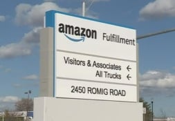 Centro de distribución / cumplimiento de Amazon Akron Ohio - 2450 Romig Road